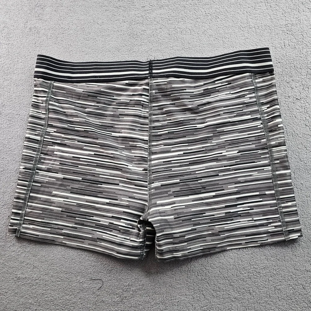 Under Armour HeatGear Compression Shorts Women's L Gray White Striped Athletic‎